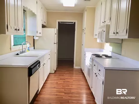 6268 Parkbrook Dr, Mobile, AL 36608 photo 4