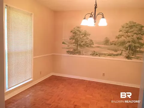 6268 Parkbrook Dr, Mobile, AL 36608 photo 3