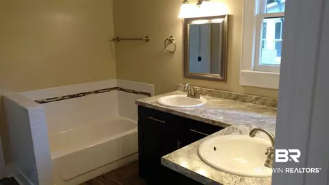 117 Parker St, Mobile, AL 36604 photo 11