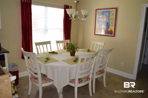 5584 Fairfield Pl, Mobile, AL 36609 photo 10