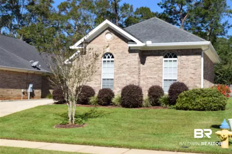 5584 Fairfield Pl, Mobile, AL 36609 photo 1