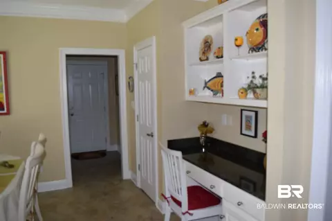 5584 Fairfield Pl, Mobile, AL 36609 photo 9