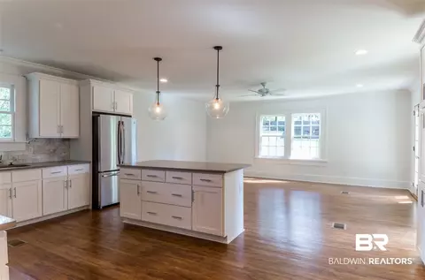 255 Mcdonald Ave, Mobile, AL 36604 photo 8