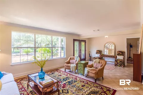 3728 S Claridge Rd, Mobile, AL 36608 photo 4
