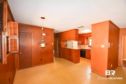 4588 Hawthorne Pl, Mobile, AL 36608 photo 6