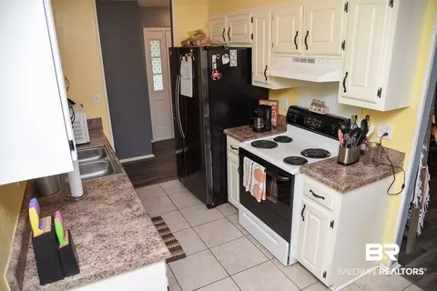 721 Royal Woods Dr, Mobile, AL 36608 photo 5