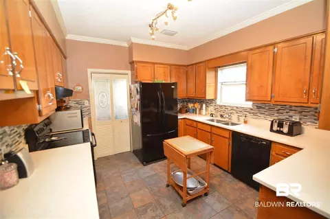 1701 E Pine Station Rd, Mobile, AL 36695 photo 2