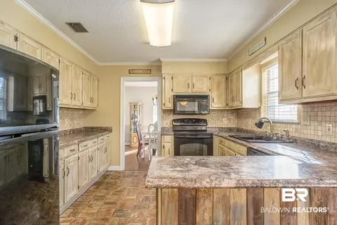 7240 Vickers Ln, Mobile, AL 36695 photo 4