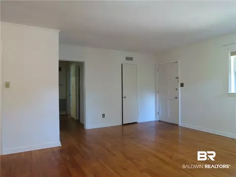 4208 Springview Dr, Mobile, AL 36609 photo 3