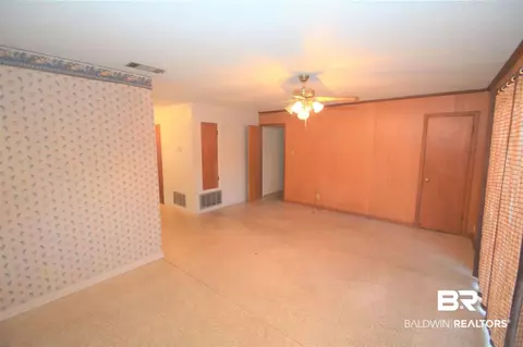 108 3rd Ave, Chickasaw, AL 36611 photo 7