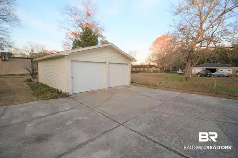 108 3rd Ave, Chickasaw, AL 36611 photo 26