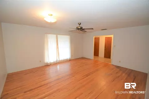 108 3rd Ave, Chickasaw, AL 36611 photo 5
