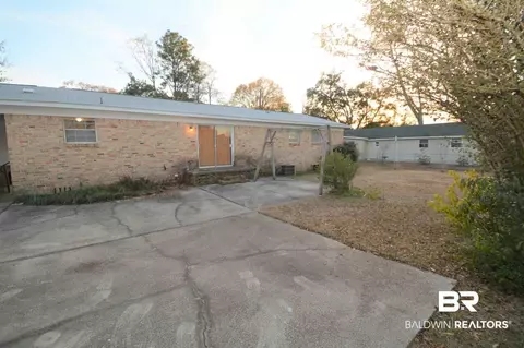108 3rd Ave, Chickasaw, AL 36611 photo 23