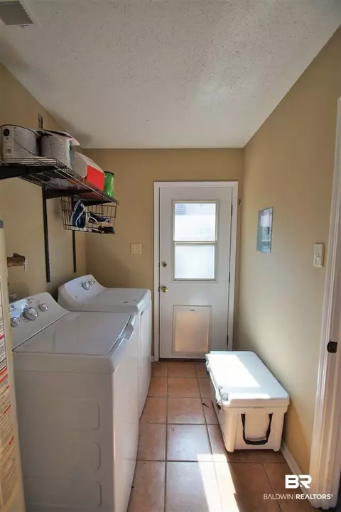 1111 Mcneil Ave, Mobile, AL 36609 photo 12