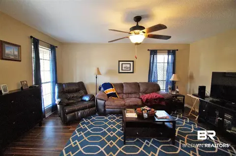 1111 Mcneil Ave, Mobile, AL 36609 photo 2