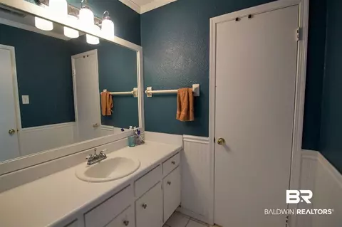 1111 Mcneil Ave, Mobile, AL 36609 photo 6