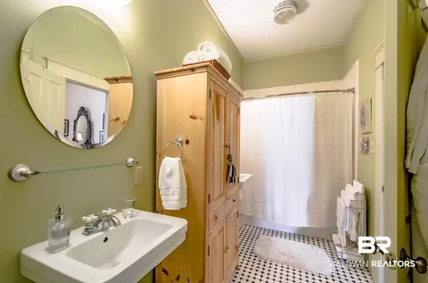 2009 Dauphin St, Mobile, AL 36606 photo 33