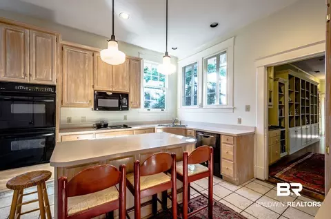2009 Dauphin St, Mobile, AL 36606 photo 13