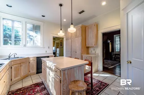 2009 Dauphin St, Mobile, AL 36606 photo 12