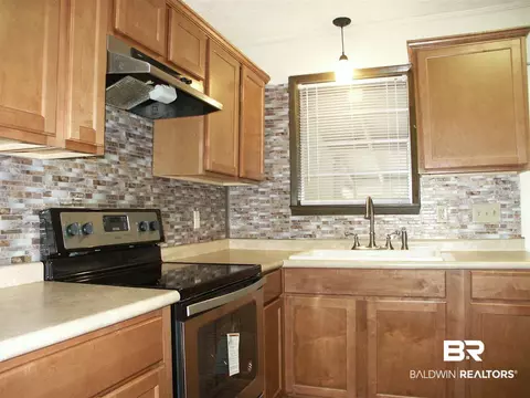 13204 4th St, Lillian, AL 36549 photo 4