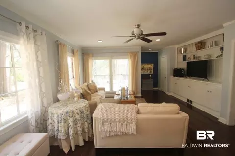 4212 Packingham Dr, Mobile, AL 36609 photo 4