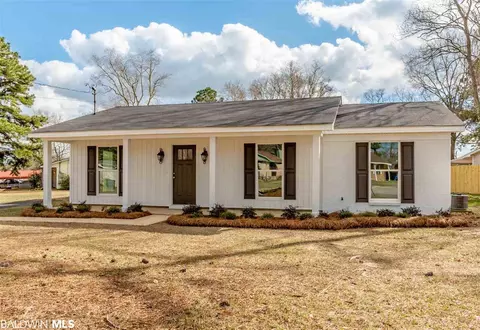 820 E Trailwood Dr, Mobile, AL 36695 photo 1