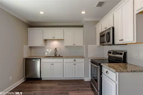 820 E Trailwood Dr, Mobile, AL 36695 photo 7