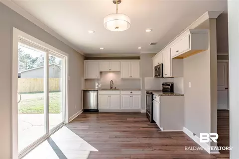 820 E Trailwood Dr, Mobile, AL 36695 photo 9