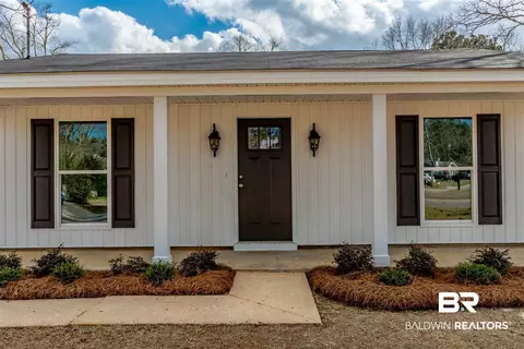 820 E Trailwood Dr, Mobile, AL 36695 photo 2