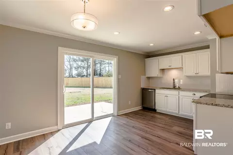 820 E Trailwood Dr, Mobile, AL 36695 photo 6