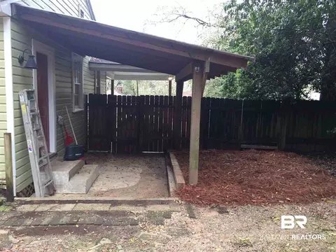 312 W Pineview Ln, Mobile, AL 36608 photo 3