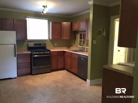 312 W Pineview Ln, Mobile, AL 36608 photo 10