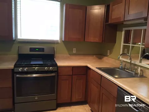 312 W Pineview Ln, Mobile, AL 36608 photo 12
