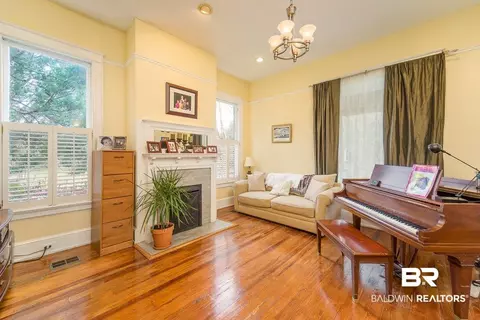 261 Rapier Ave, Mobile, AL 36604 photo 4