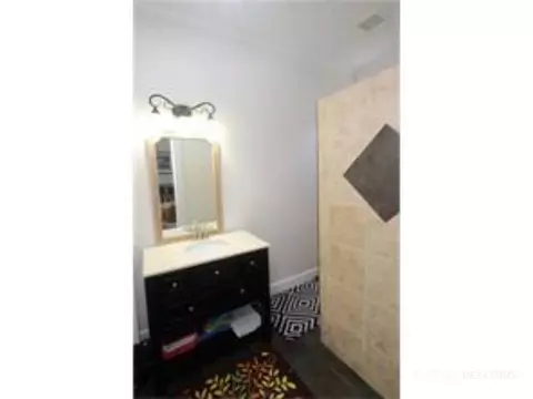 304 West St, Mobile, AL 36604 photo 5