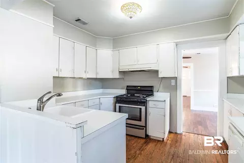 1701 Laurel St, Mobile, AL 36604 photo 8