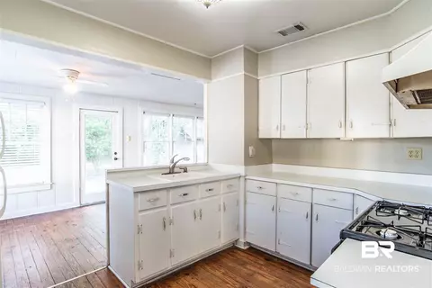 1701 Laurel St, Mobile, AL 36604 photo 7