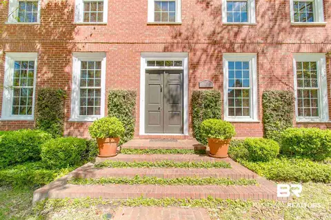 1581 Woodspointe Cir, Mobile, AL 36609 photo 2