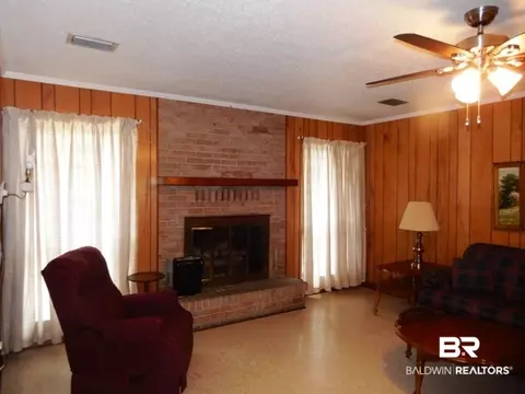 204 E Cypress St, Atmore, AL 36502 photo 6