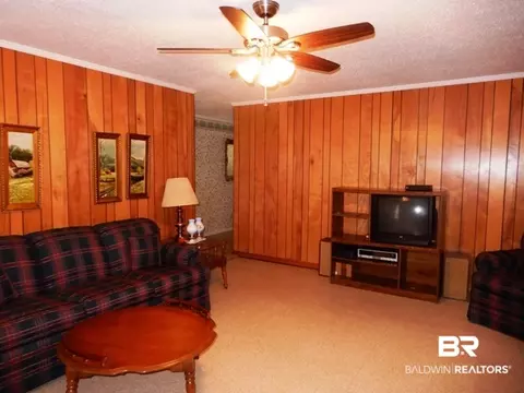 204 E Cypress St, Atmore, AL 36502 photo 7
