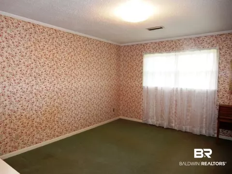 204 E Cypress St, Atmore, AL 36502 photo 12