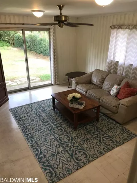 459 E Richardson Dr, Mobile, AL 36606 photo 3