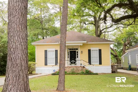 220 Hazel St, Mobile, AL 36695 photo 1