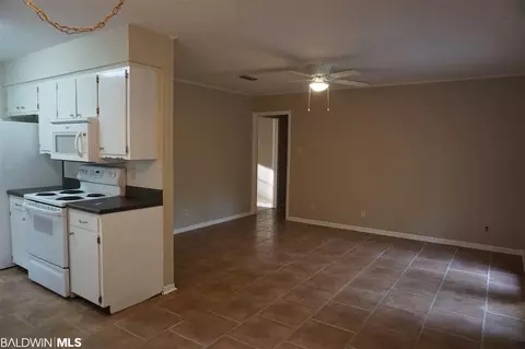 116 Vanderbilt Dr, Mobile, AL 36608 photo 6