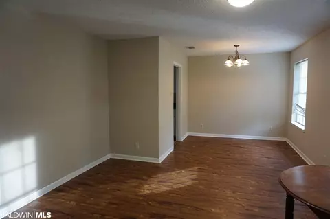 116 Vanderbilt Dr, Mobile, AL 36608 photo 4