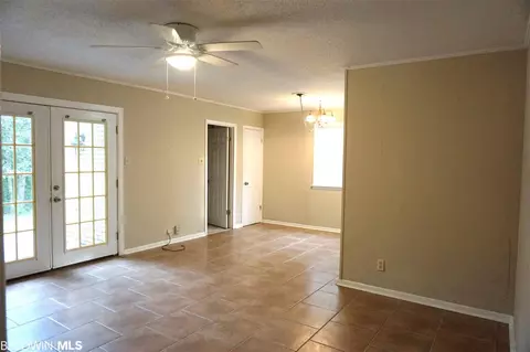 116 Vanderbilt Dr, Mobile, AL 36608 photo 9