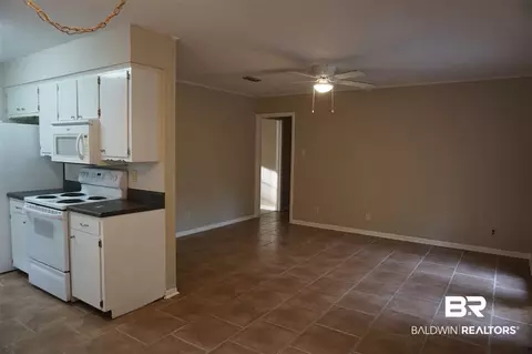 116 Vanderbilt Dr, Mobile, AL 36608 photo 6