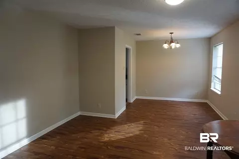 116 Vanderbilt Dr, Mobile, AL 36608 photo 4