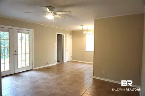 116 Vanderbilt Dr, Mobile, AL 36608 photo 9