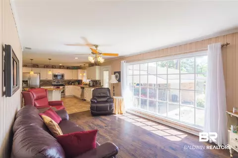 4109 N Lake Cir, Mobile, AL 36693 photo 7